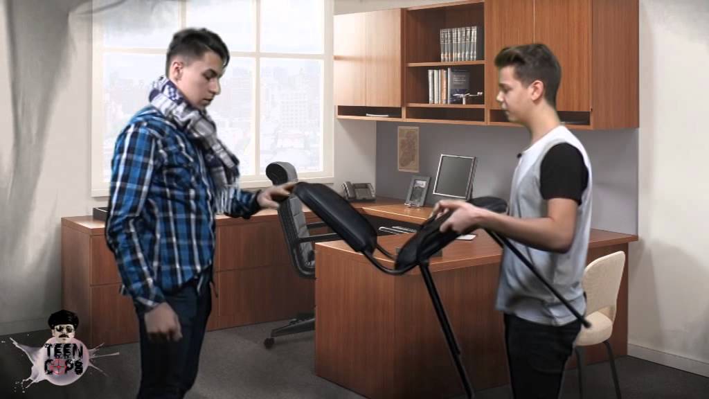 Teen Cops sez.1 ep.1 – This is SPARTAA!