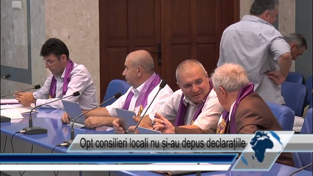 Opt consilieri locali nu și-au depus declarațiile
