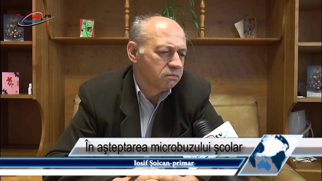 În aşteptarea microbuzului şcolar