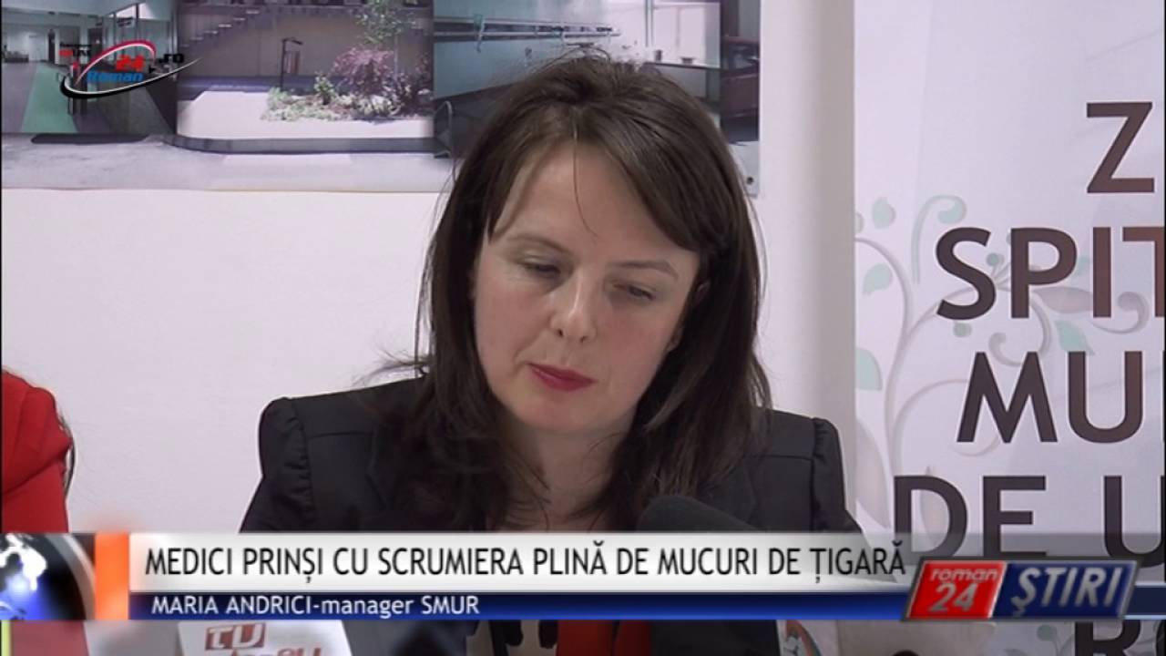 MEDICI PRINȘI CU SCRUMIERA PLINĂ DE MUCURI DE ȚIGARĂ