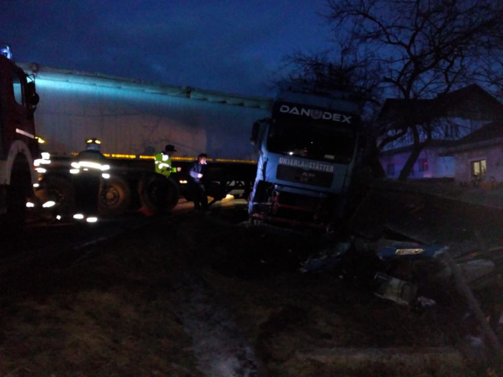 51389750_694187890983264_6884192174389329920_n