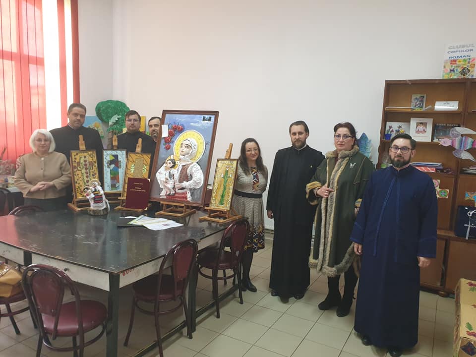 57213818_2428886380475062_645480335584264192_n