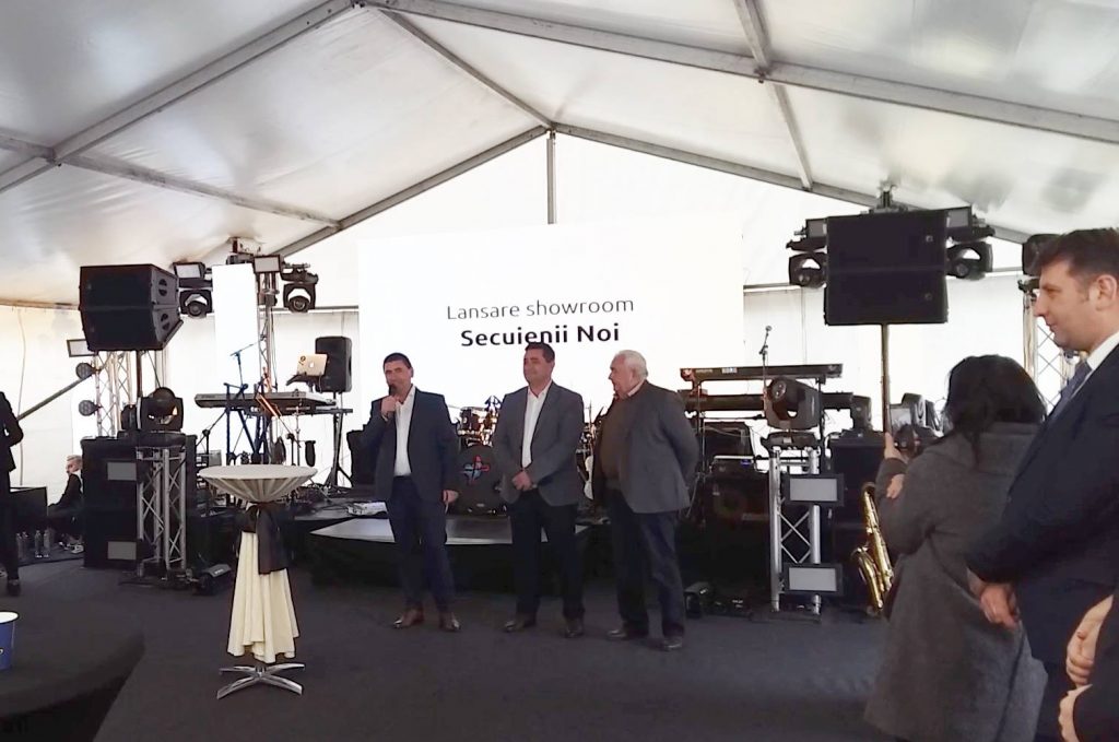 57336108_615742072171363_6804654740186595328_o