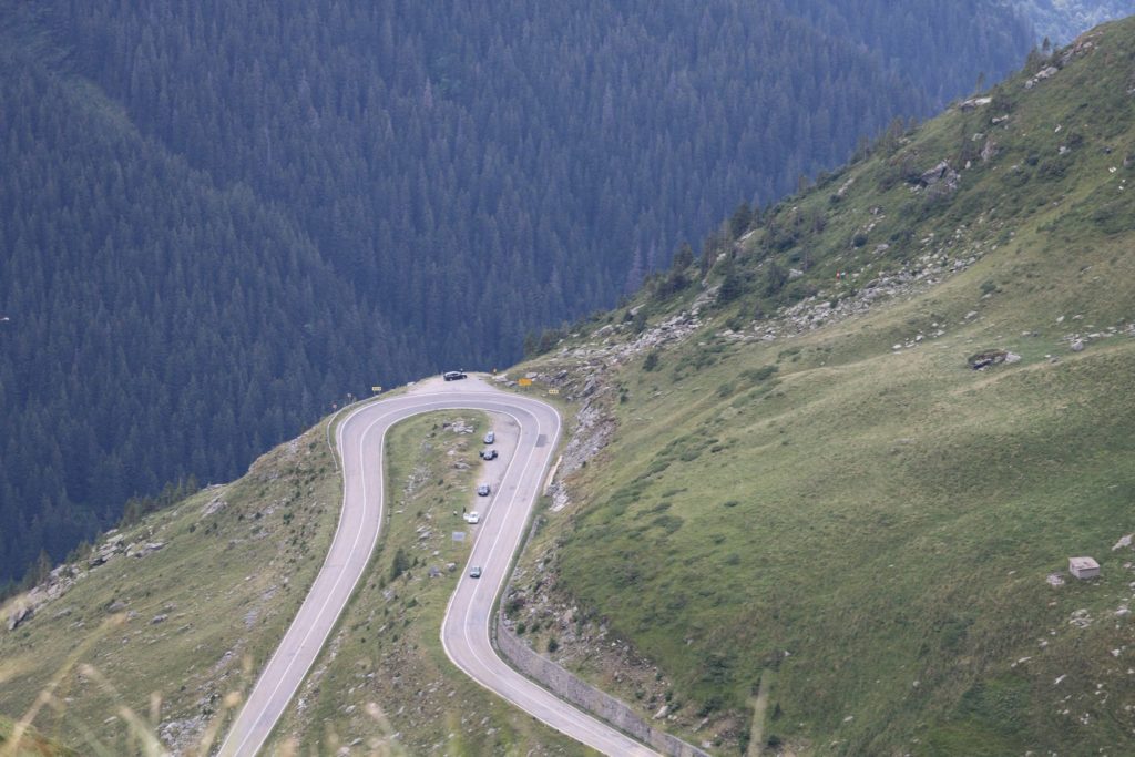 38406404_2073021729382959_2369177803846320128_o