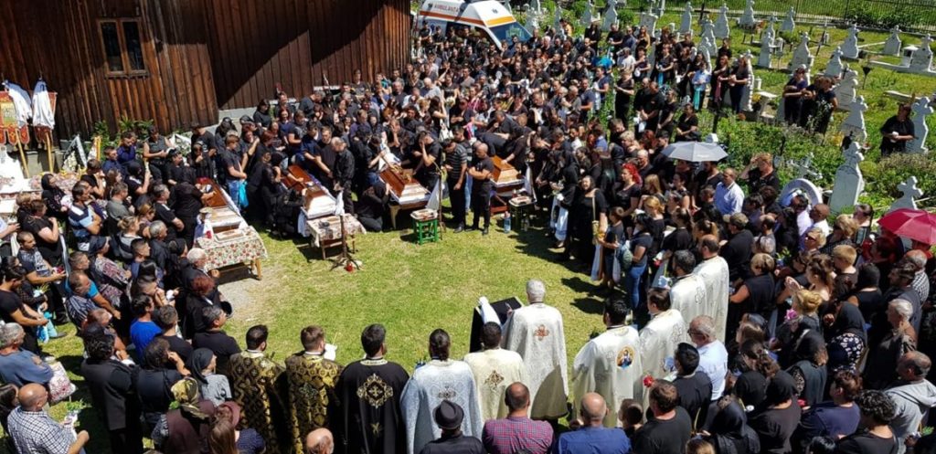 65911521_2221596544560042_5985447341165903872_o-1200x583