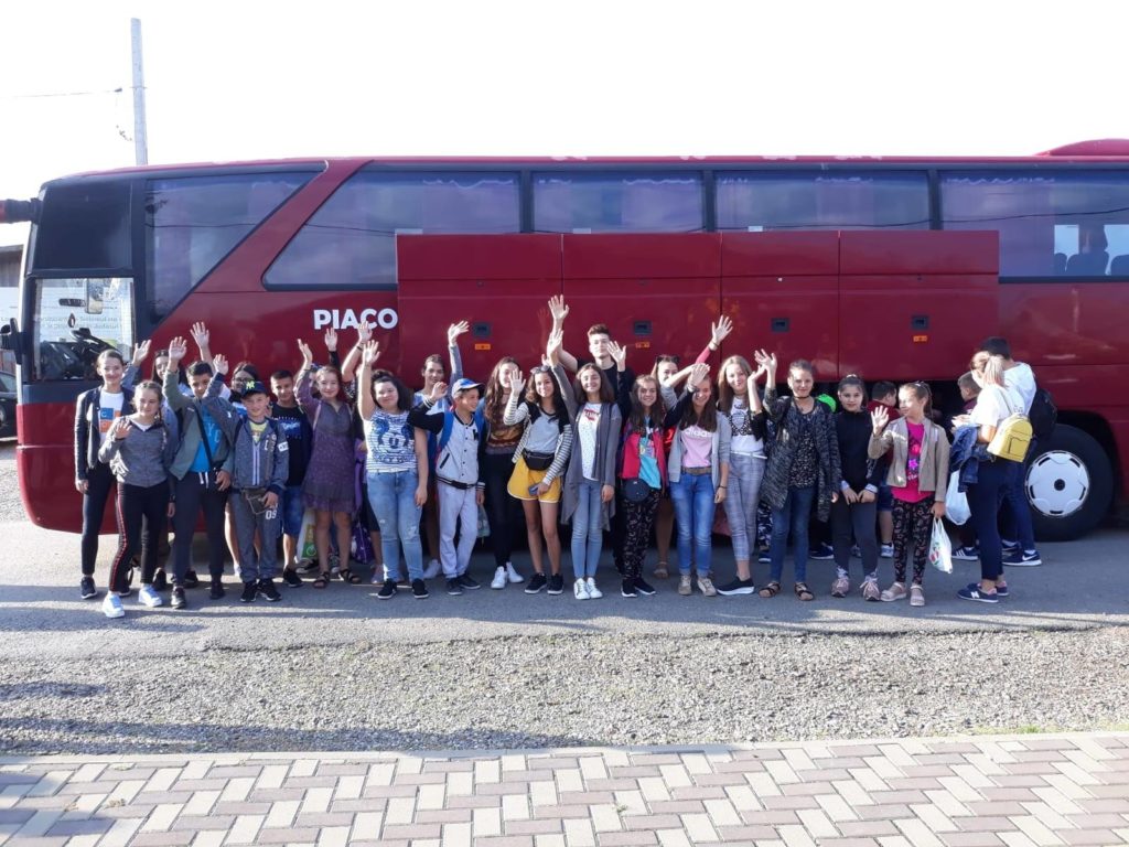 67549742_2339317546327788_3533693207596498944_o