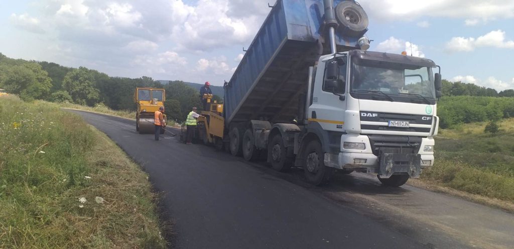 67163807_1951227711644576_7290464933488099328_o