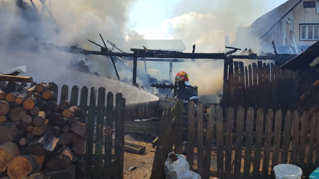 8354734c-8114-4b59-8e36-d7b3e89778ee