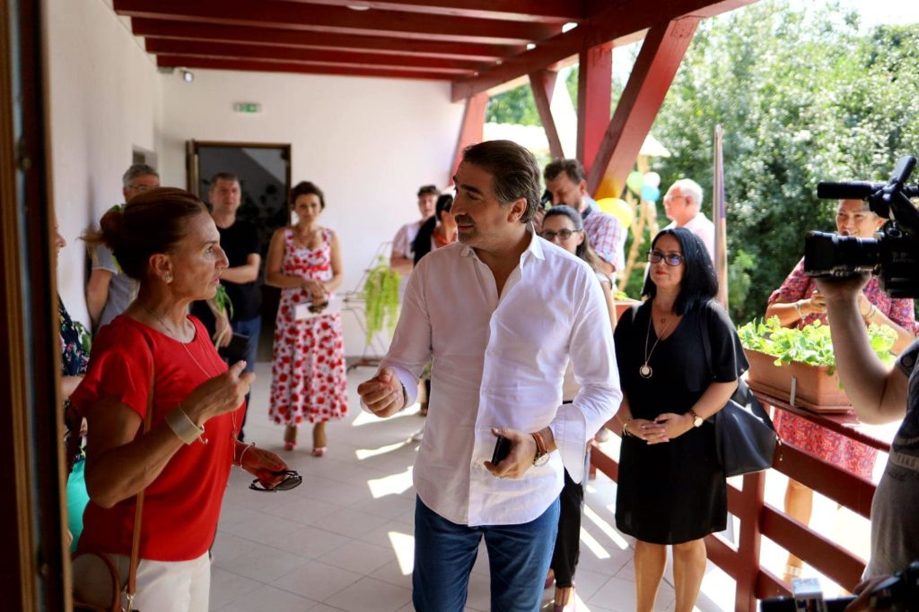 69142904_2005221666245180_3525200343560355840_o