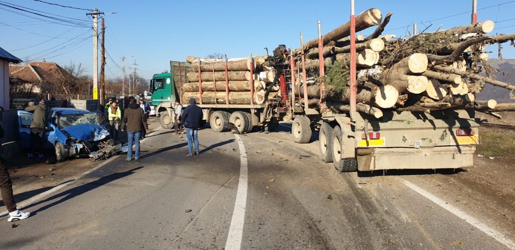 78467572_975930709455485_6450940174493810688_o