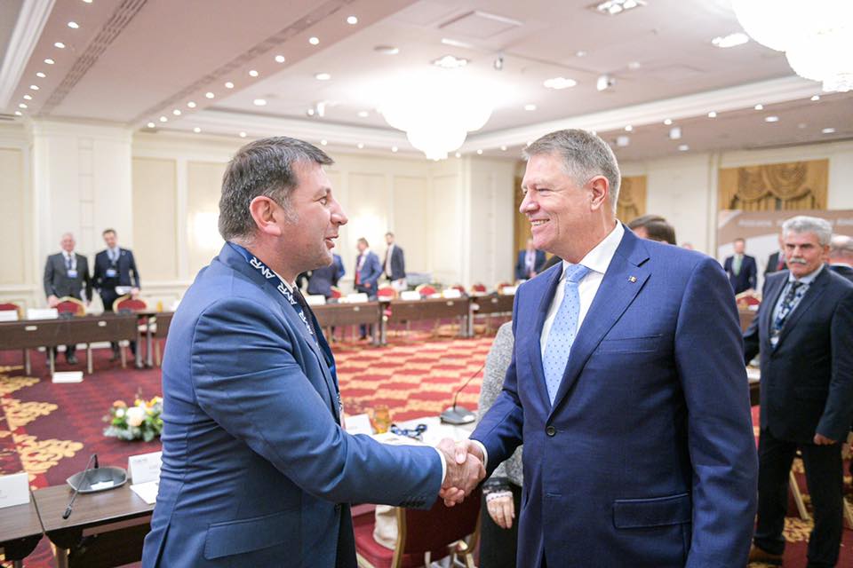 78954033_768636656881903_5825953786463518720_n