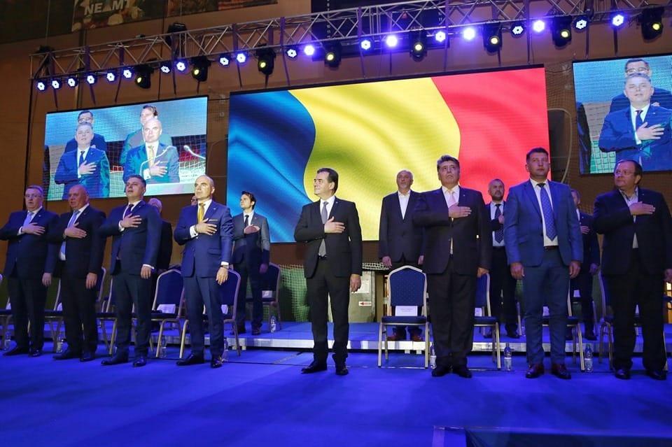 85142829_2728545513932432_2424296003919151104_n