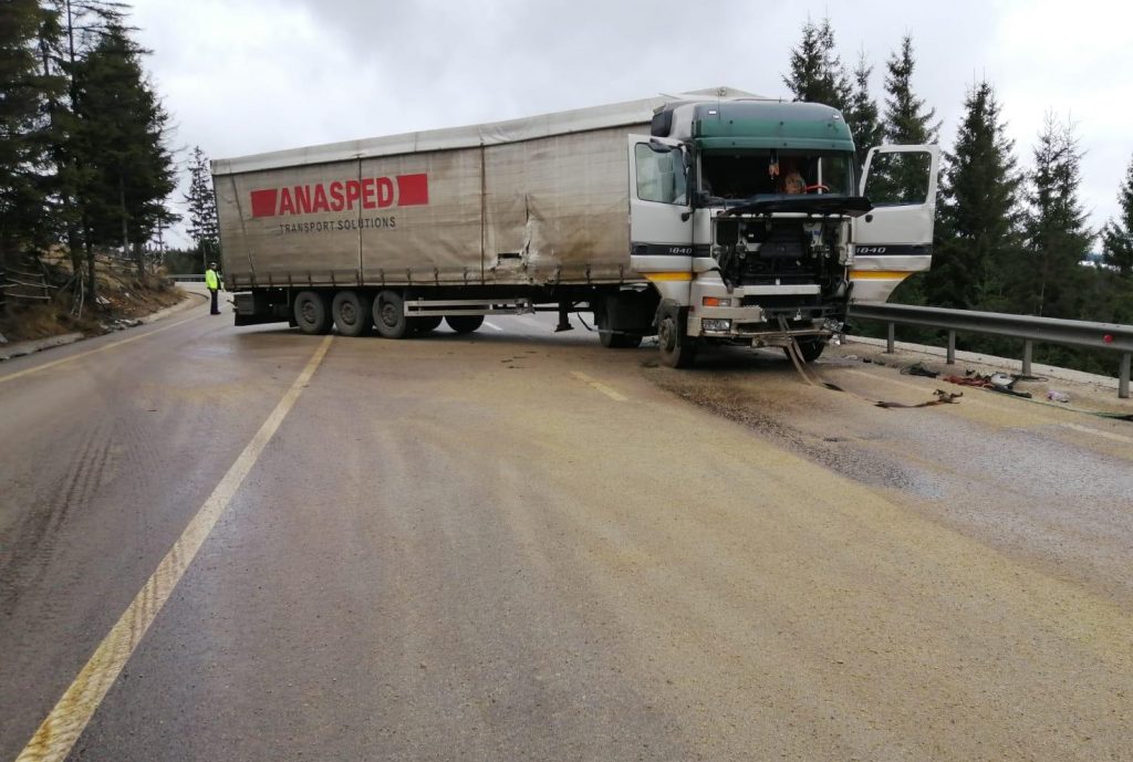 89388378_1055375448177677_1824063105848573952_o