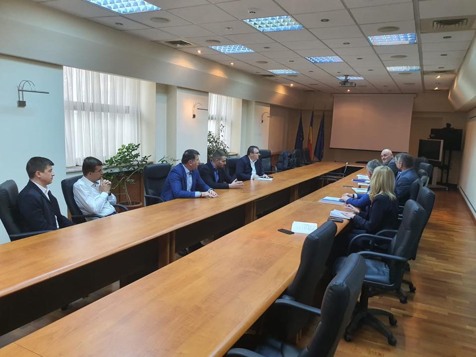 89776397_837242863354615_4294192483899801600_n