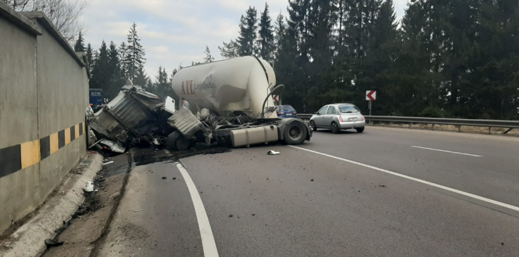 2020-03-20 at 08-20-48