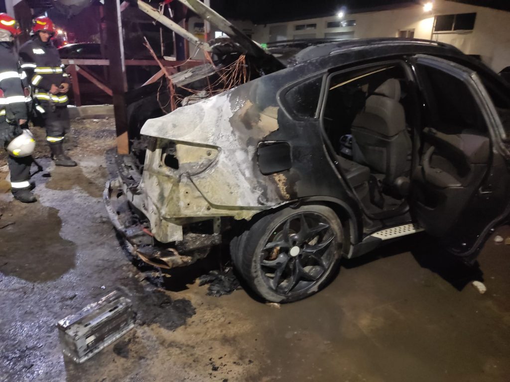 e9884fc8-d2ec-4655-b699-6de2ddbb771b