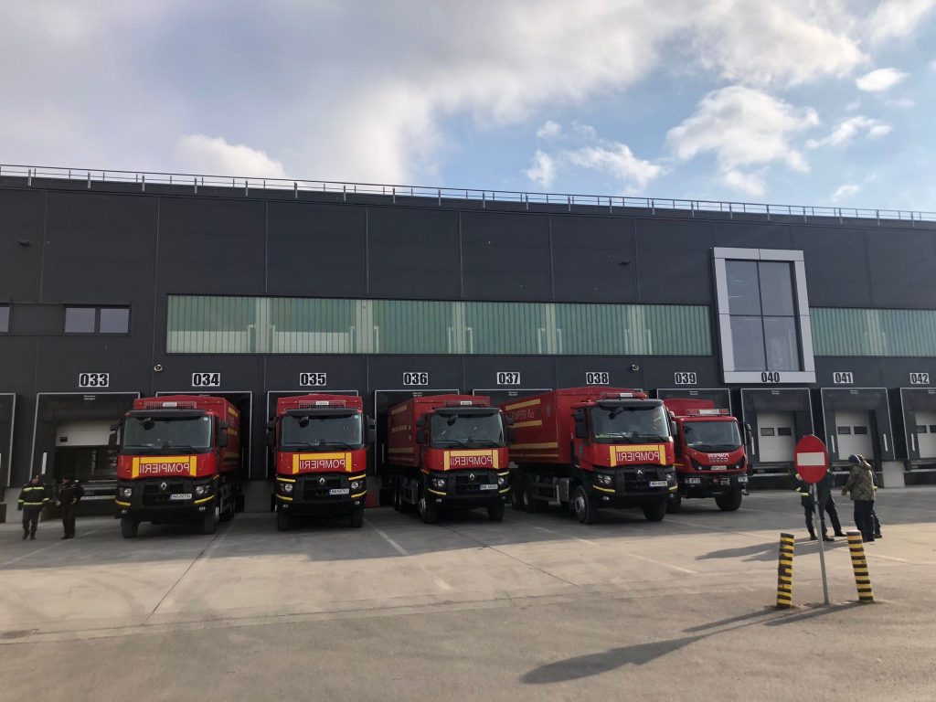 52d0d8ee-1467-4373-b24d-ddb338ec4fc3