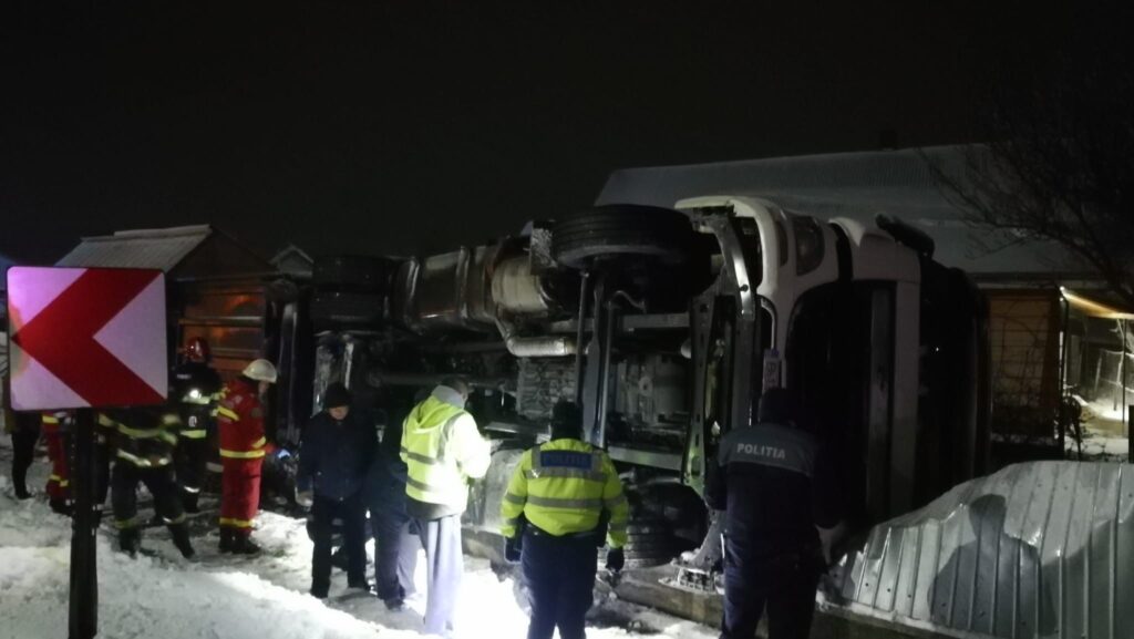 autotren tir rasturnat