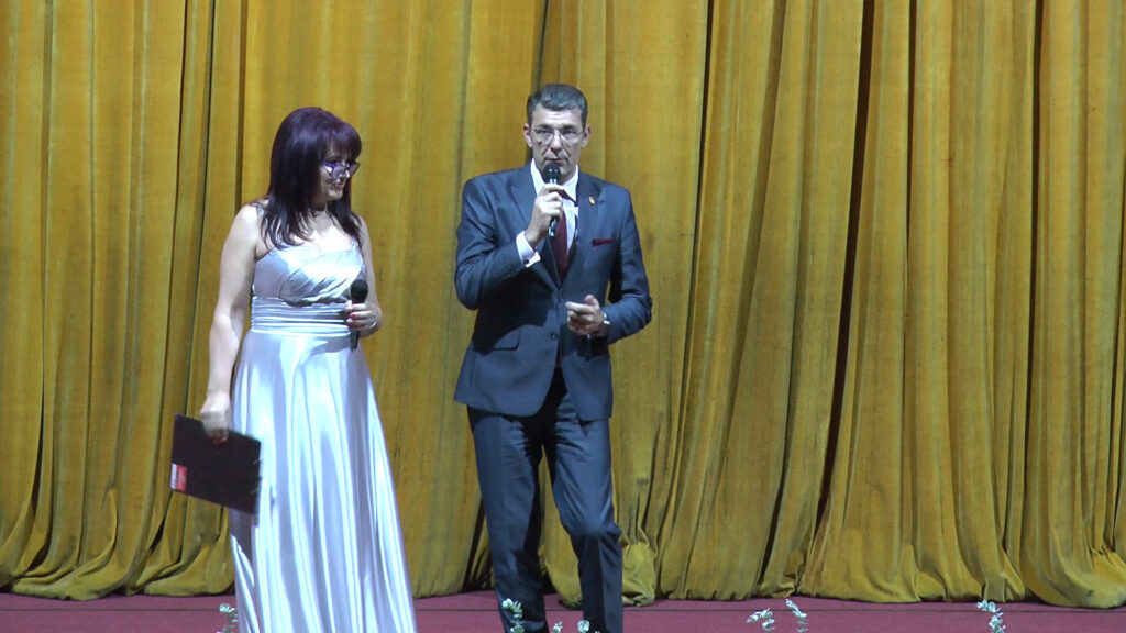 P1043250.00_02_44_45.Still003