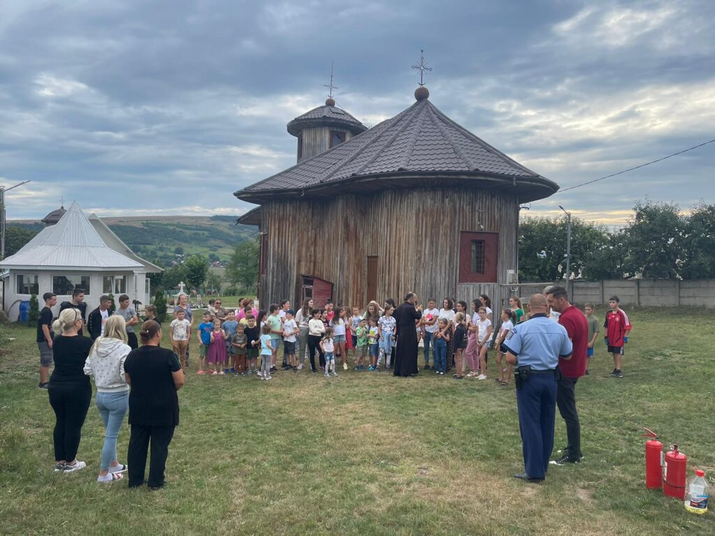 f5ac43d7-e8d6-4d85-aead-520d72369772