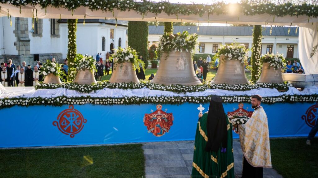 60f97802-7101-4bf4-81ad-1aeec9d1f4e2