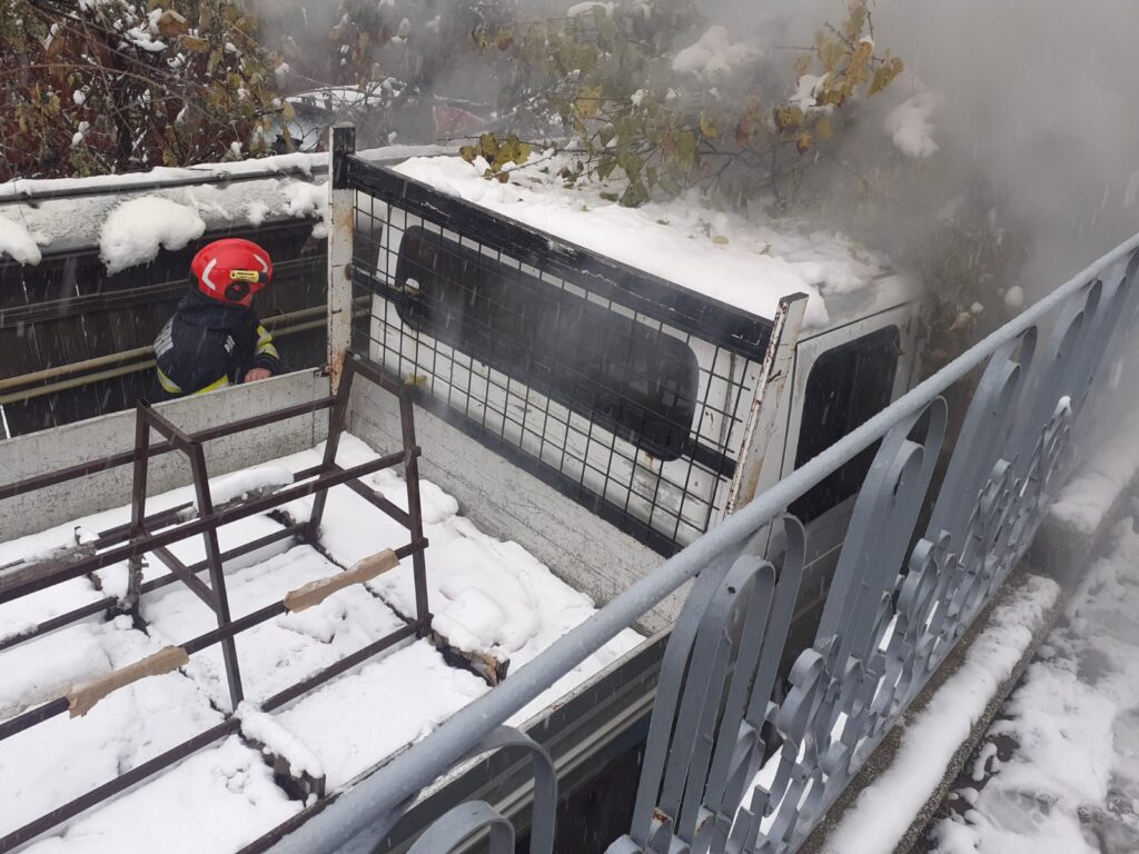 1fe4ca5c-20ef-4891-9339-c93f5f6259eb