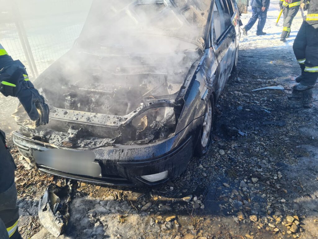 incendiu autoturism