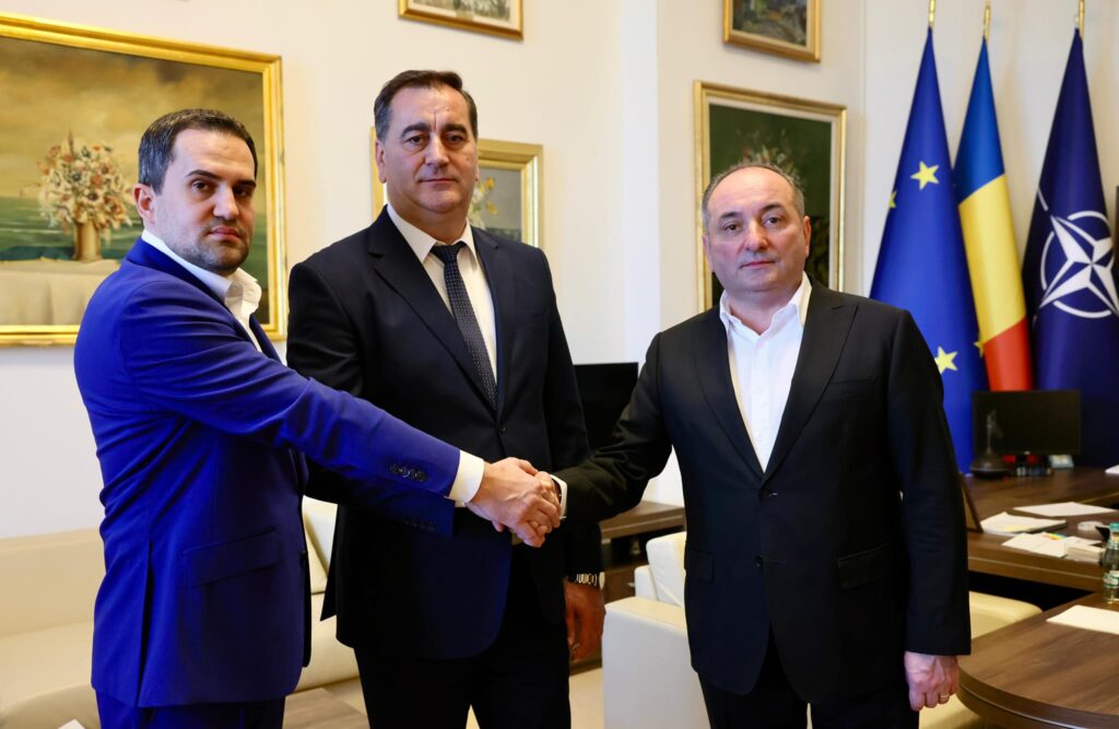 428708890_928758128712300_6456494822575945852_n