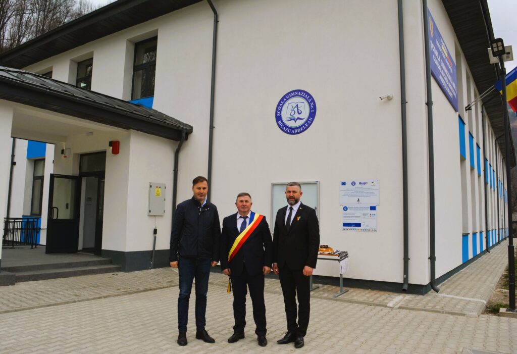 417528923_393875333348384_5098112128578129415_n