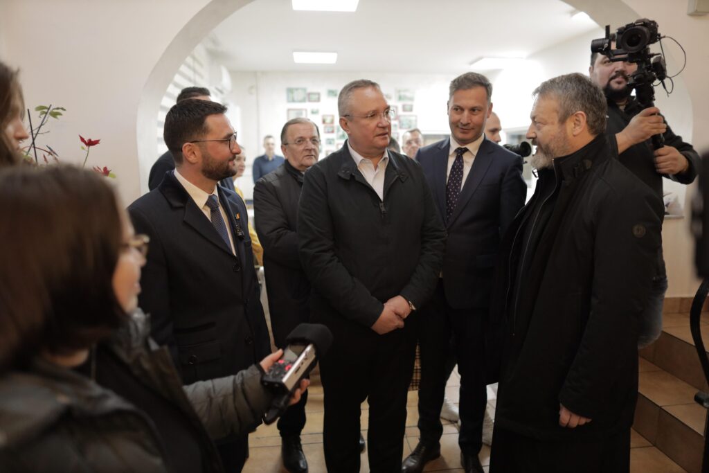 06f17fc4-d625-4afc-95fd-3f1de0e59bf1