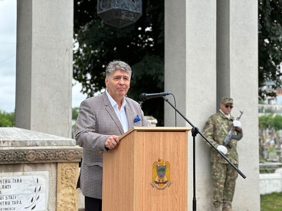 448144302_852912459984183_2623383000911770078_n