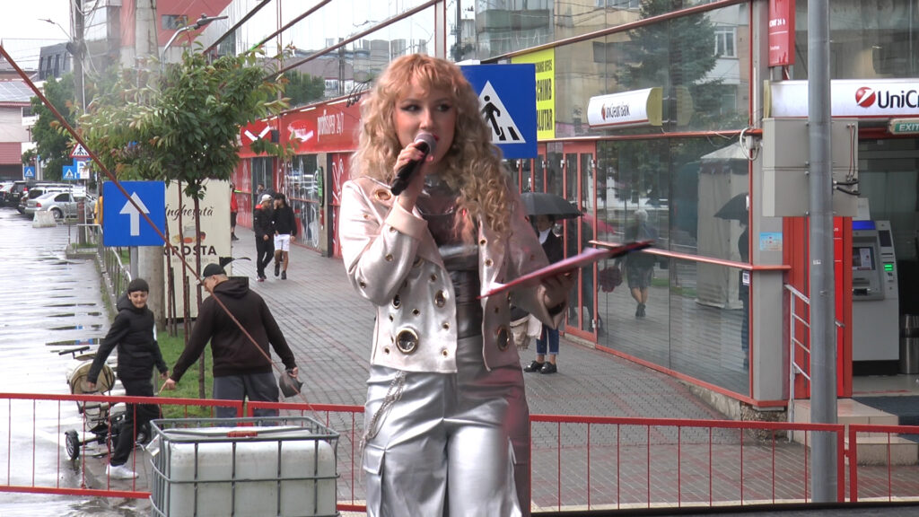 P1047951.00_01_46_10.Still003