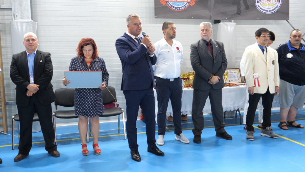 P1047951.00_06_56_19.Still007